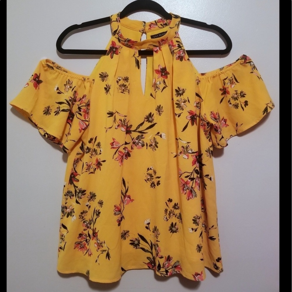Lily Black yellow cold shoulder top